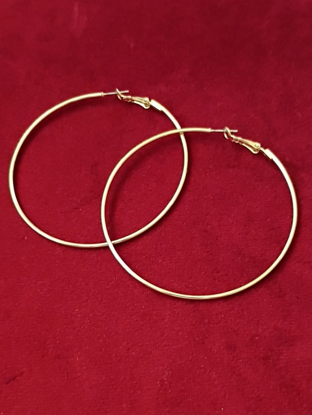Gold Hoop Earrings - Classic Thin Hoop Earrings in Gold